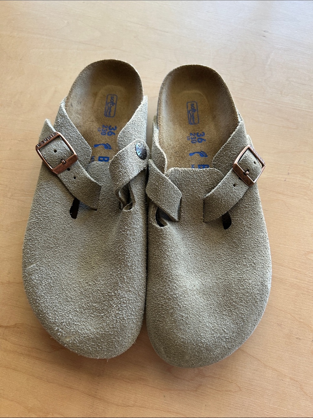 Womens slip on clogs